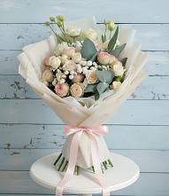Букет цветов из:  Розы и Лизиантусы в Белоусово