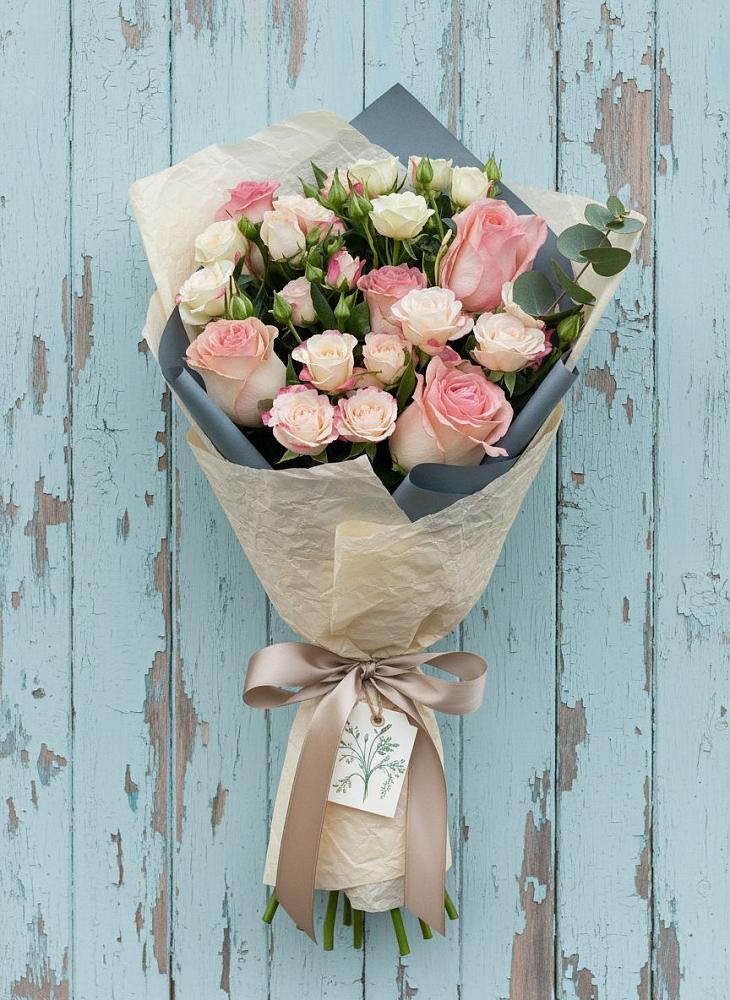 Букет цветов из: Розы в Белоусово