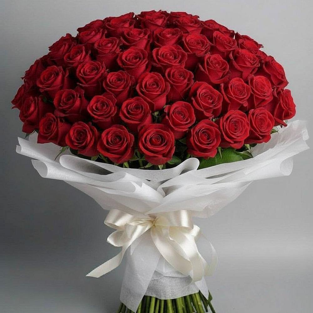Букет 101 Красная роза Блэк Мэджик в Белоусово