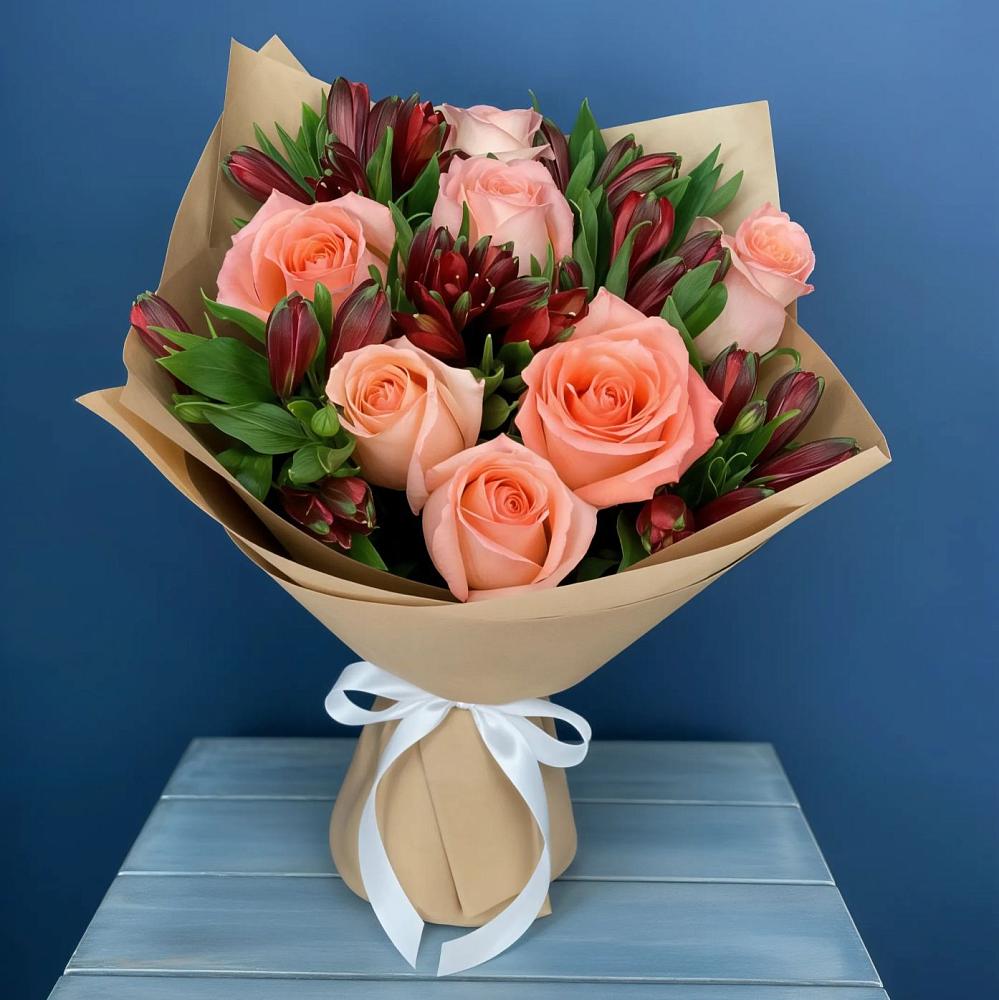 Букет цветов из: Розы и Альстромерии в Белоусово