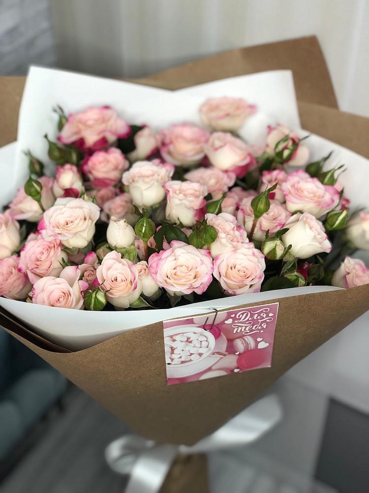 Букет цветов из: Розы в Белоусово