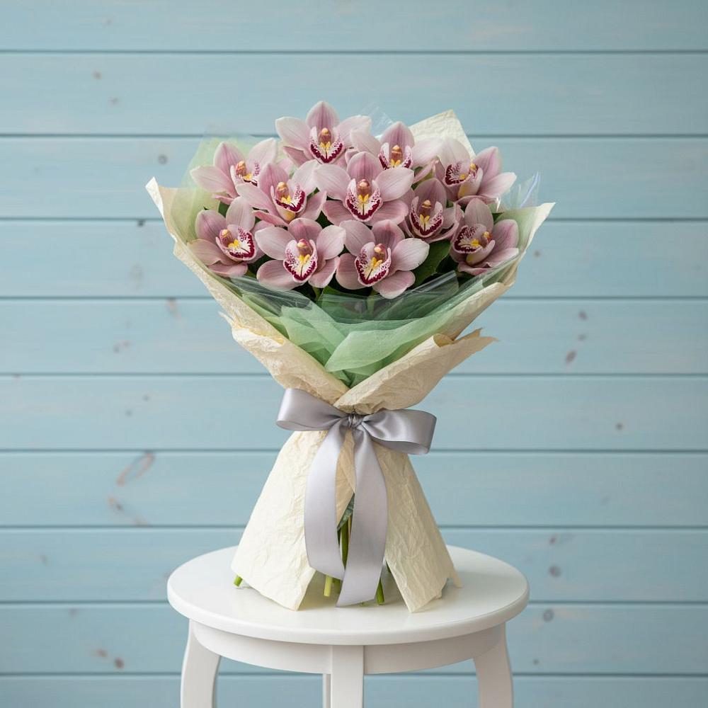 Букет цветов из: Орхидеи и Розы в Белоусово