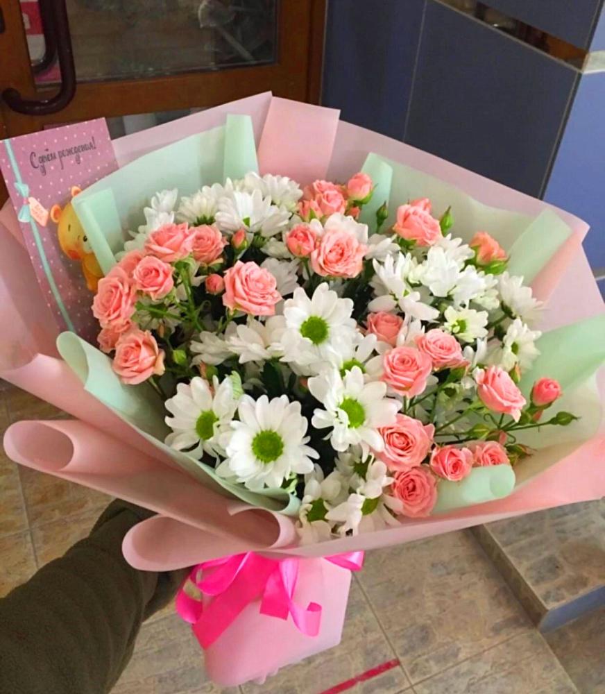 Букет цветов из: Розы и Хризантемы в Белоусово