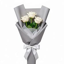 Букет 3 белые розы в Белоусово