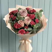 Букет цветов из:  Гвоздики и Розы в Белоусово