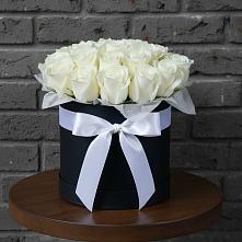 Цветочная композиция из Розы в шляпной коробке в Белоусово